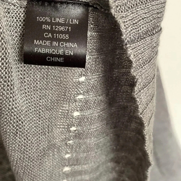 360 Sweater 100% Italian linen long sleeve lightweight knit with v neck - Picture 4 of 4